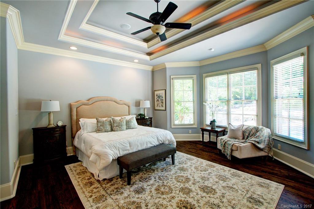 Victoria Lake - Residential