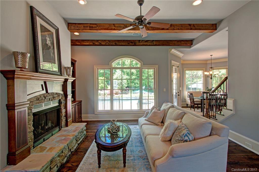 Victoria Lake - Residential