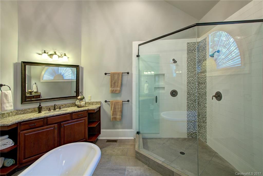 Victoria Lake - Residential