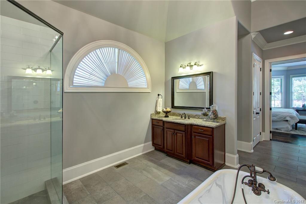 Victoria Lake - Residential