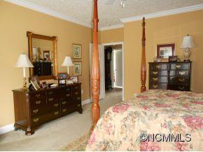 Strawberry Hill Farm Estates - Residential