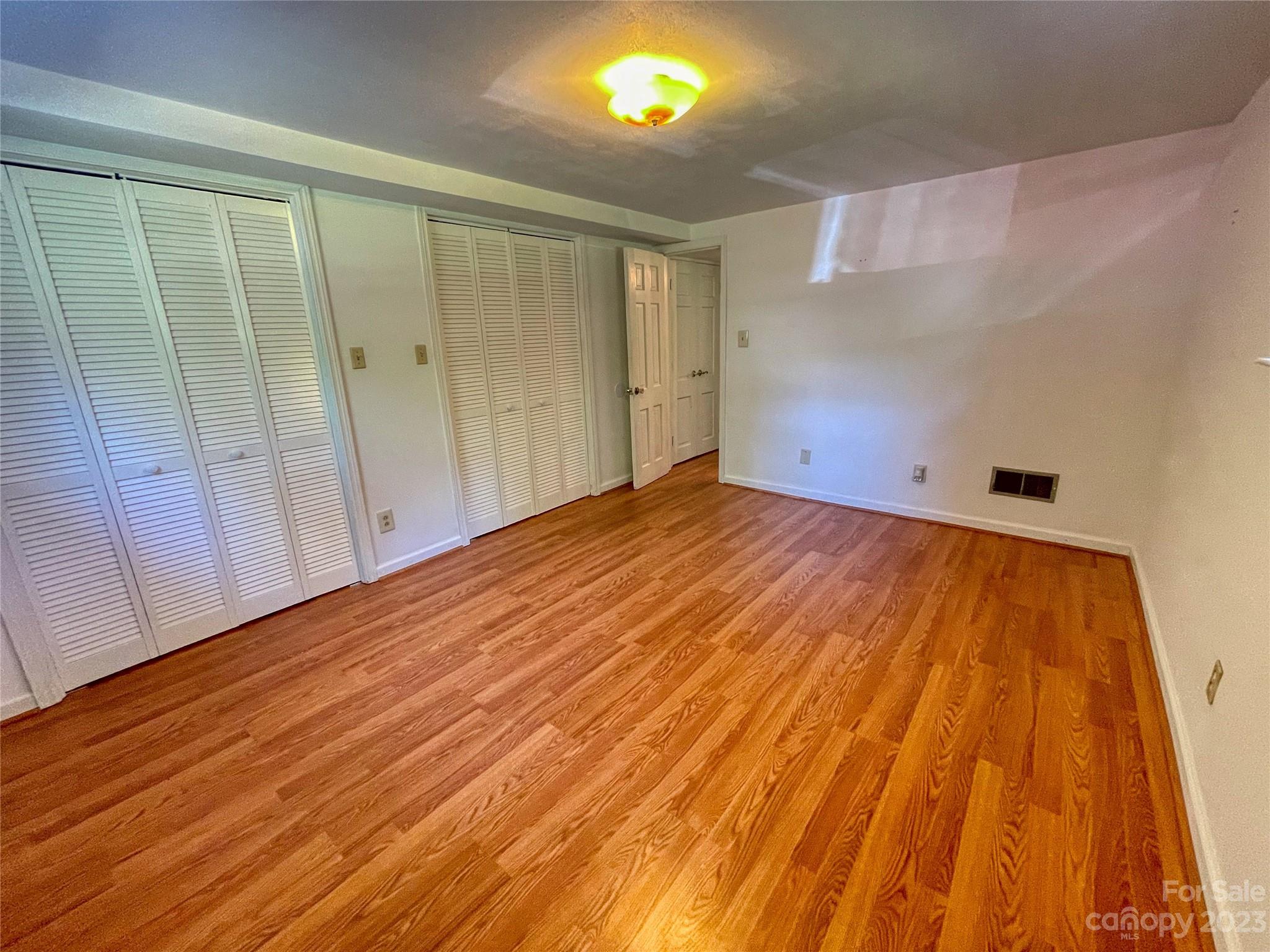 Sharonbrook - Residential