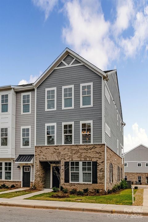 330 Armour Street 46 Davidson NC 28036