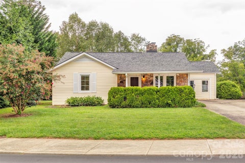 Photo of 103 S Main Street, Weaverville, NC 28787 (MLS # 4416780)