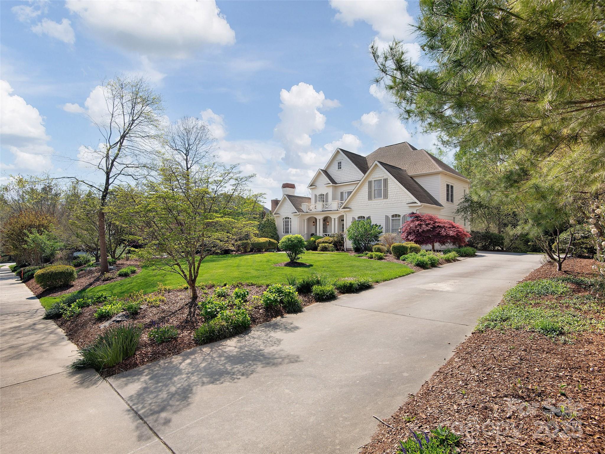 521 Pinchot Drive