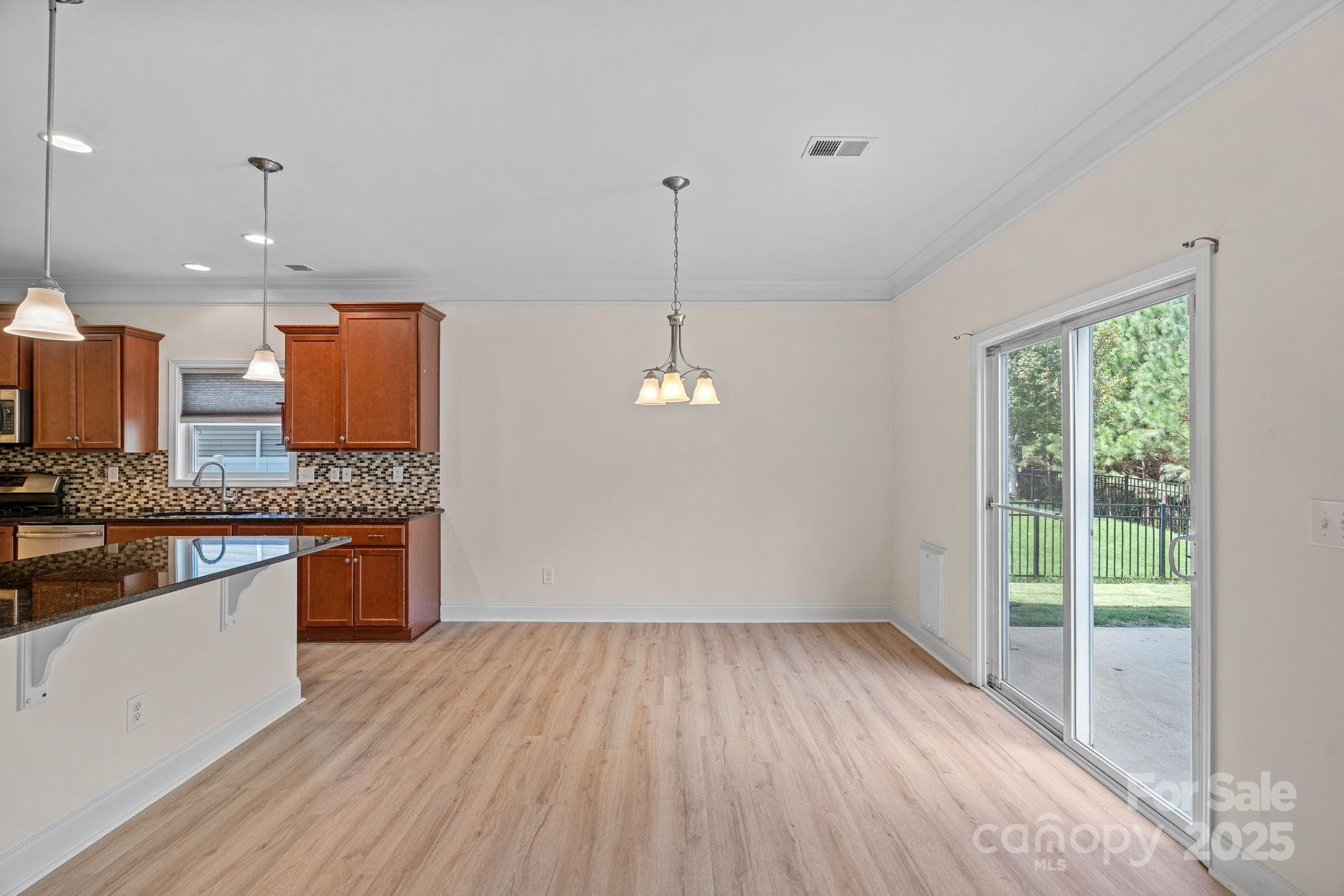 Lakebridge - Residential