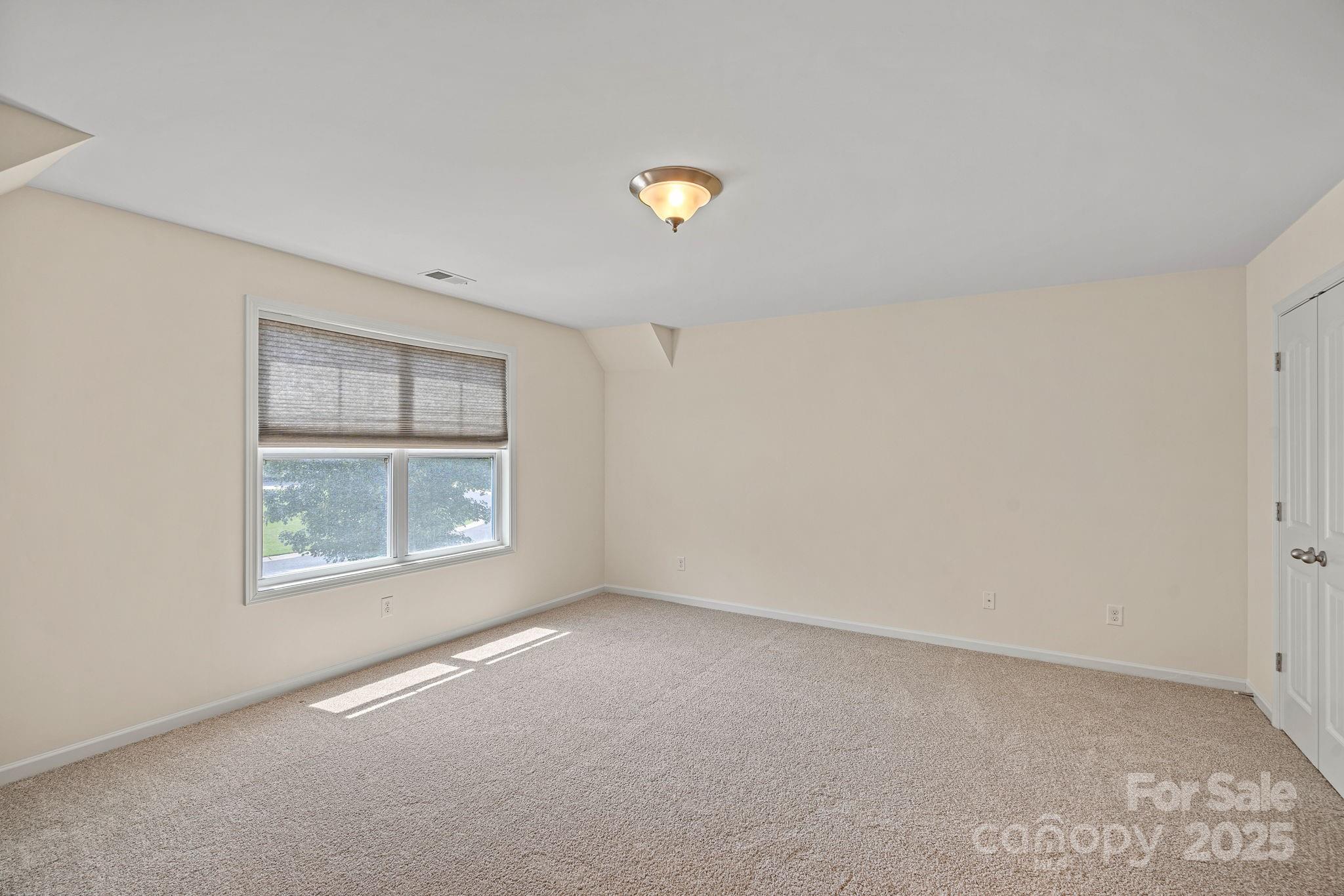 Lakebridge - Residential