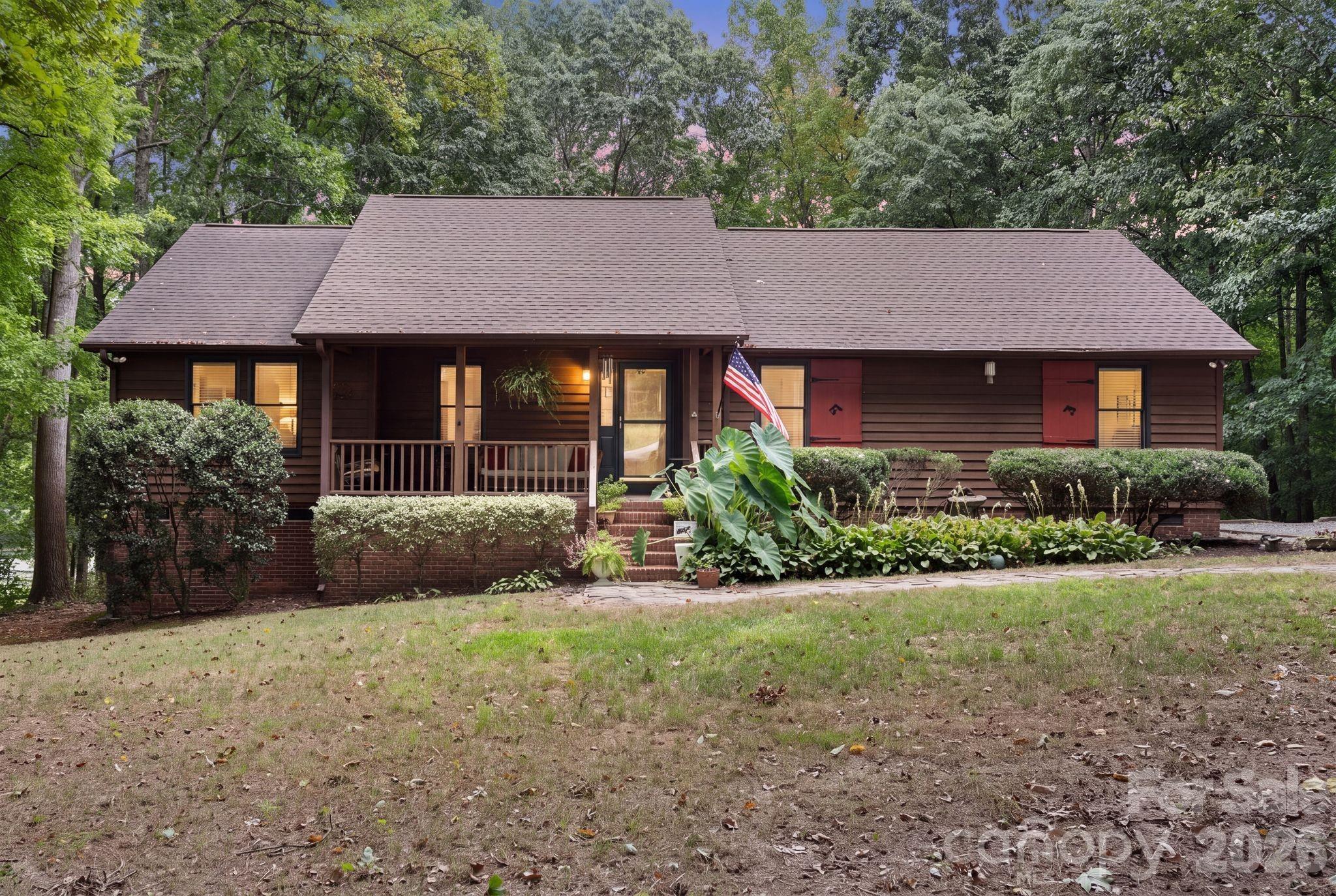 160 Palomino Trail