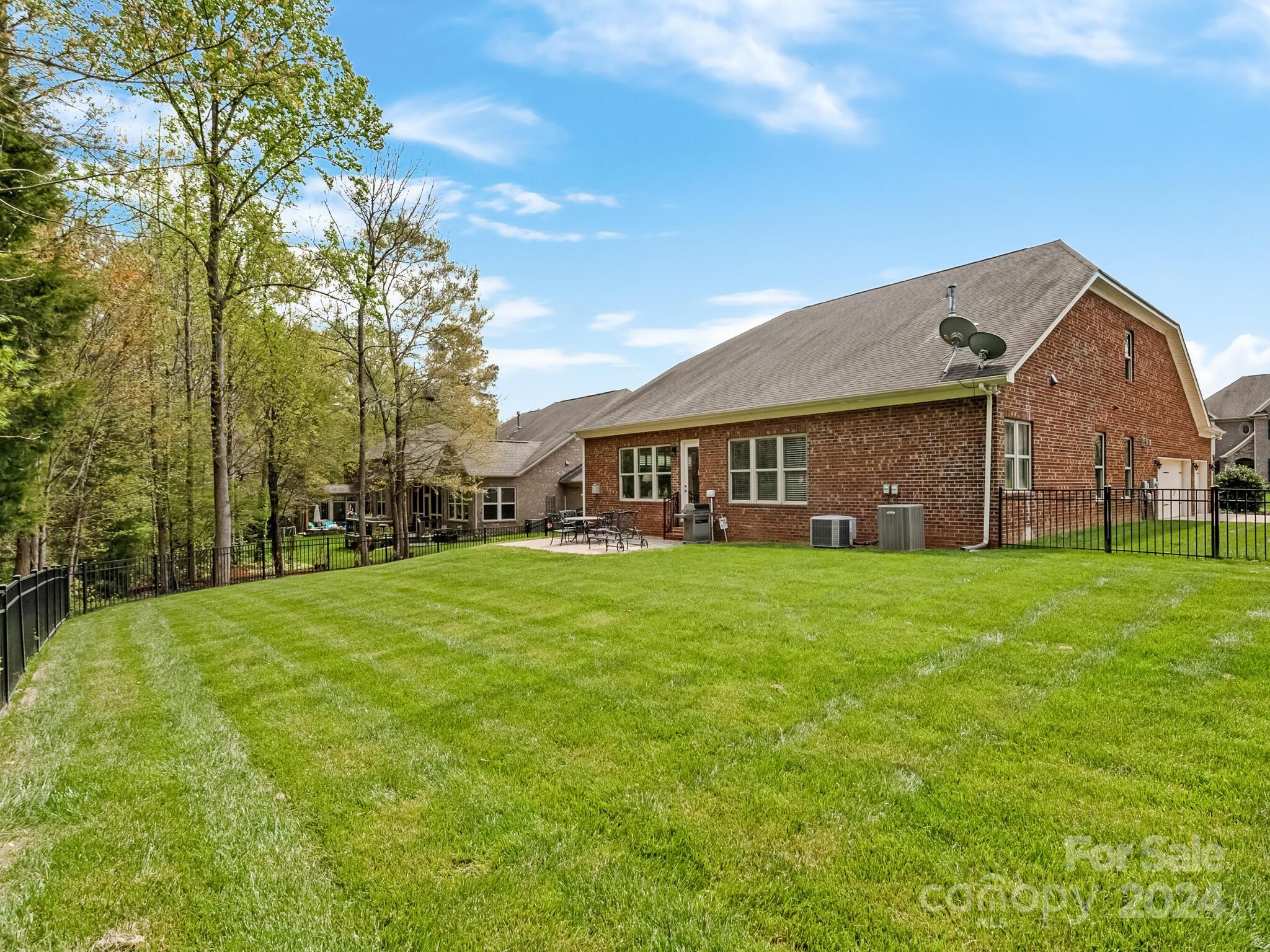 Barber Rock - Residential