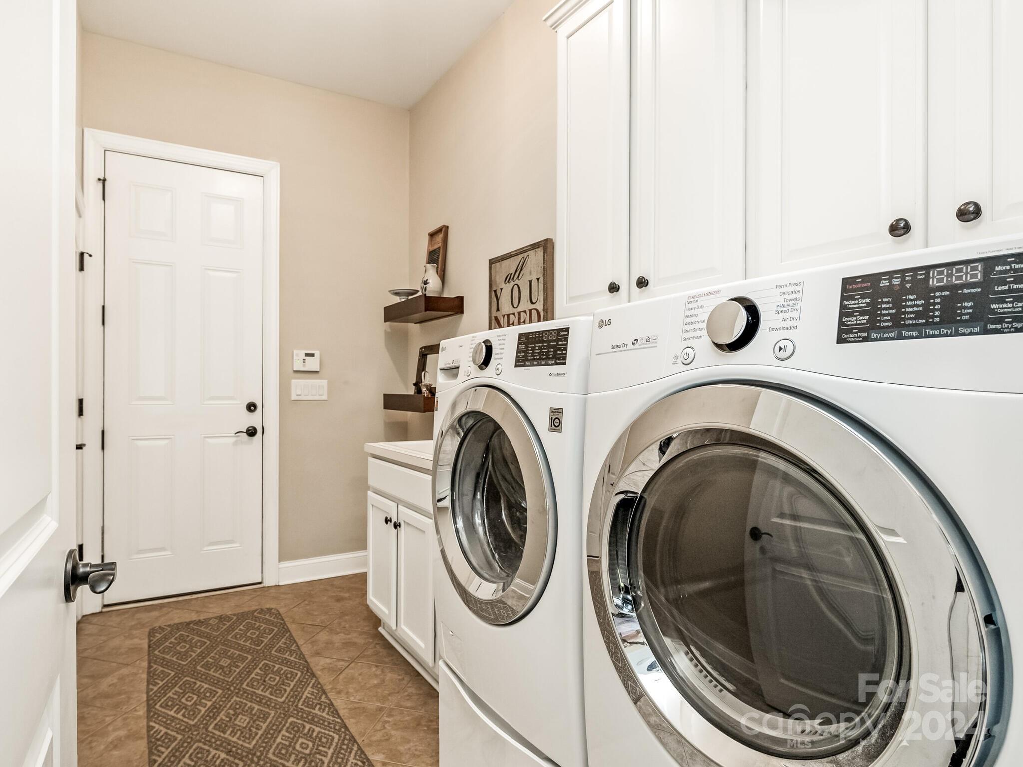 Barber Rock - Residential