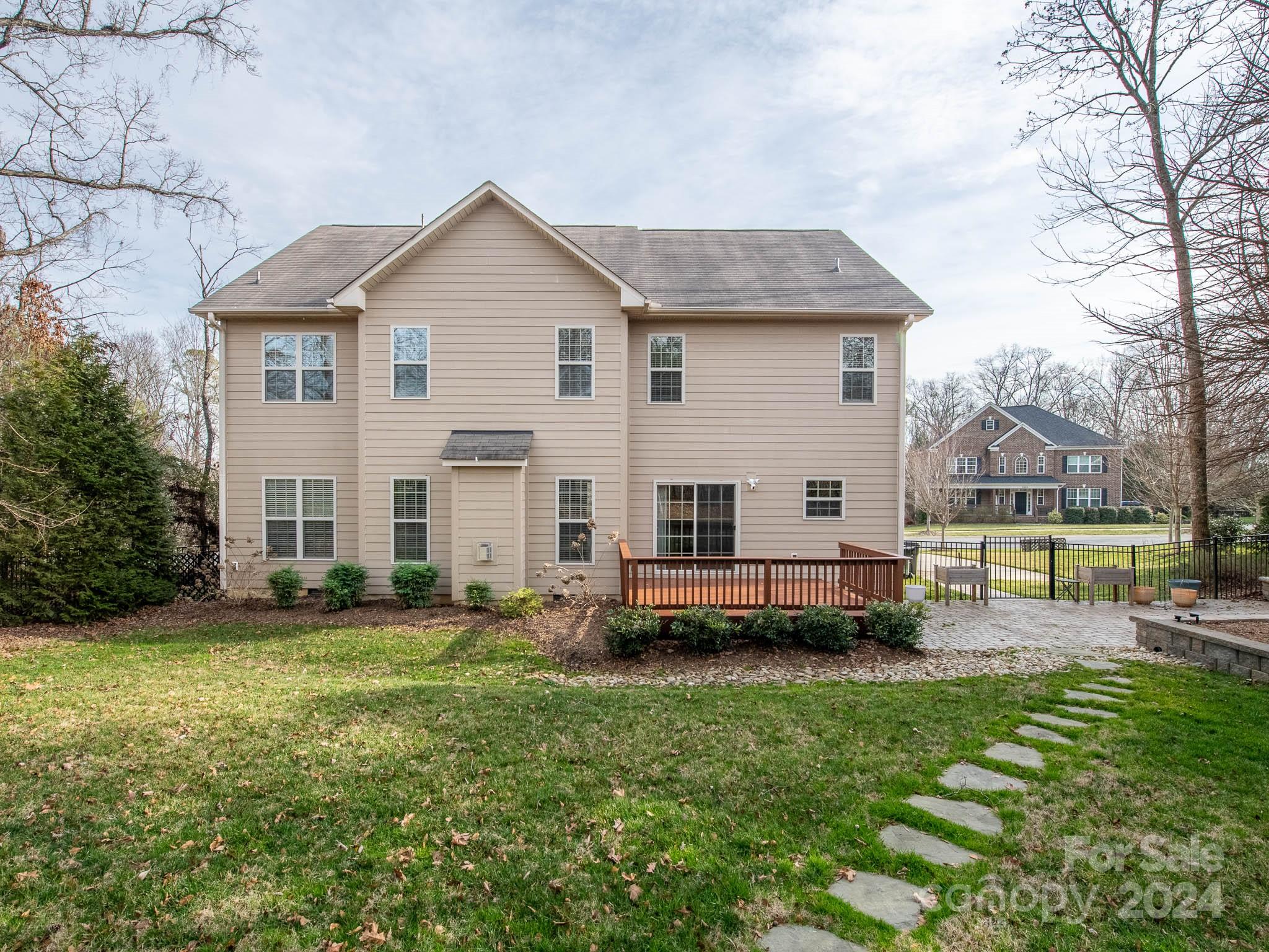 Latta Springs - Residential