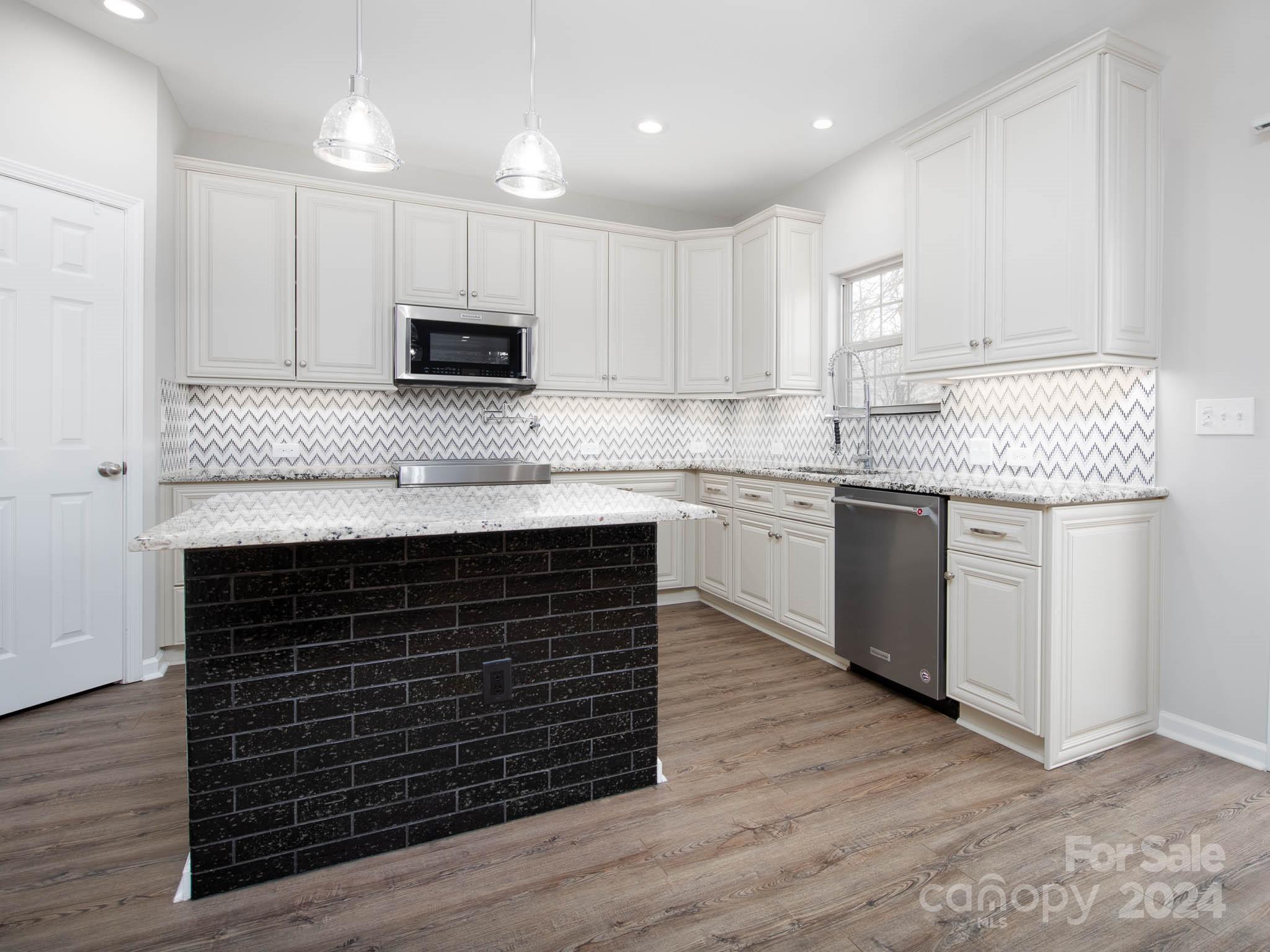 Latta Springs - Residential