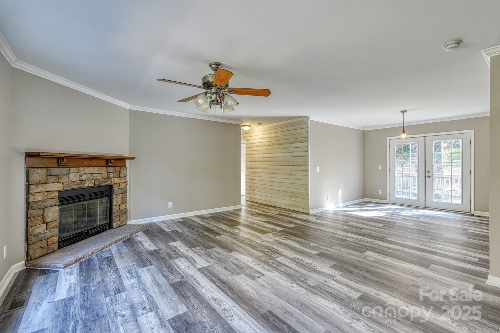 23 Clarks Crossing Way