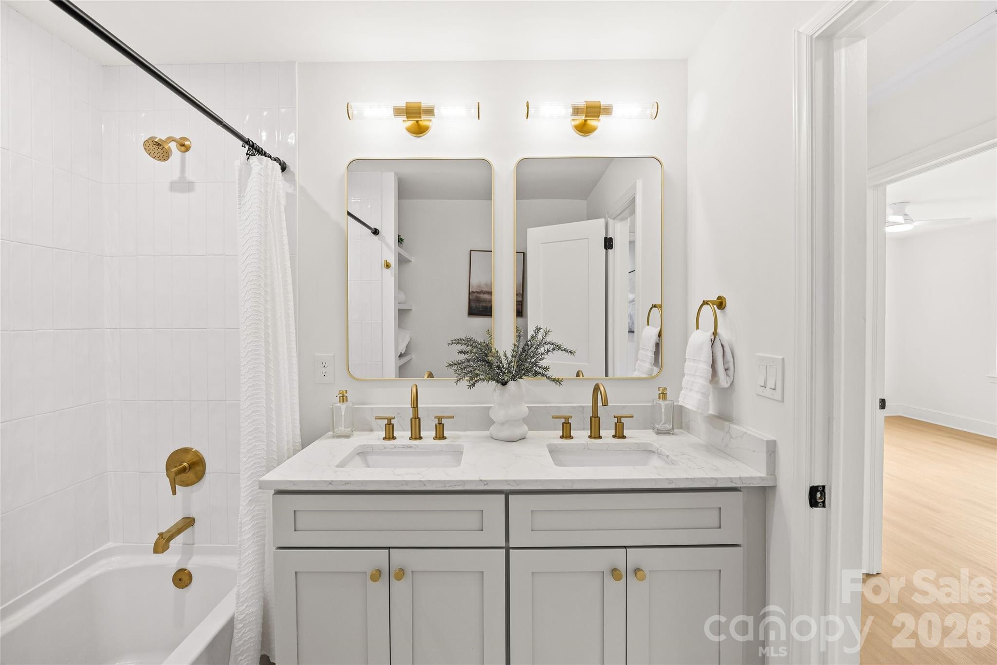 Starmount - Residential