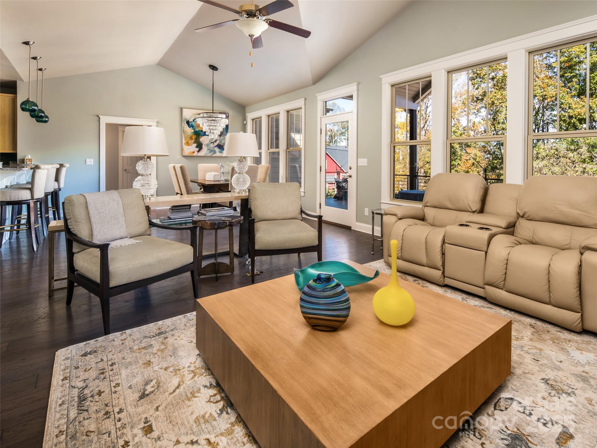 2 Spencer Ridge Court
