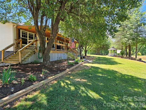 Photo of 3520 Pea Ridge Road, Morganton, NC 28655 (MLS # 4384632)