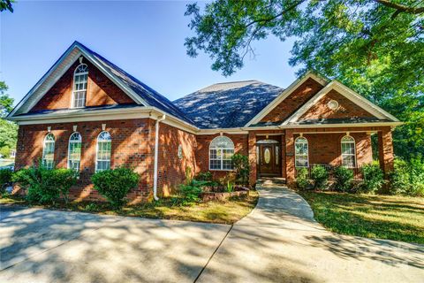 A home in Huntersville