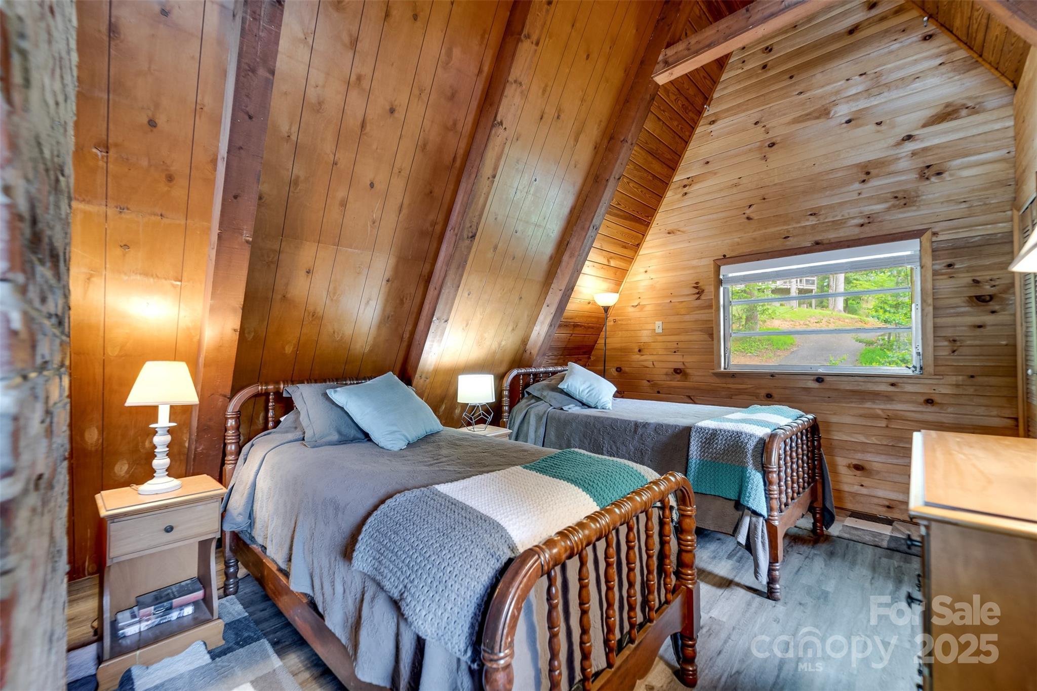 Thunderbird Mountain Resort - Residential