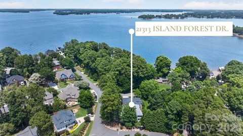 Photo of 21313 Island Forest Drive, Cornelius, NC 28031 (MLS # 4386103)