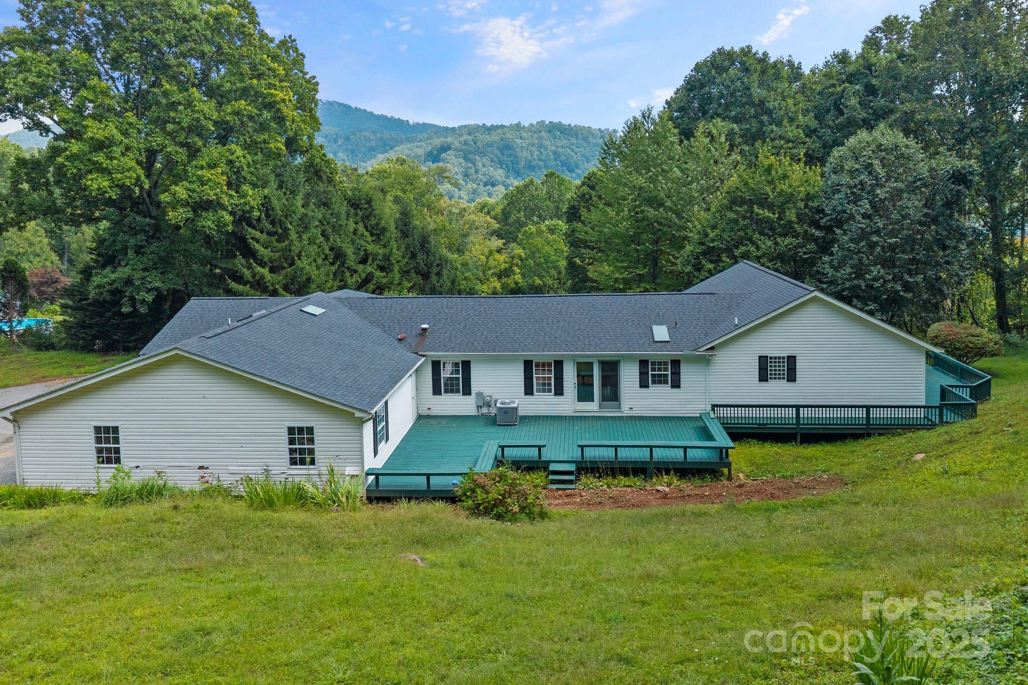 85 Carolina Lane