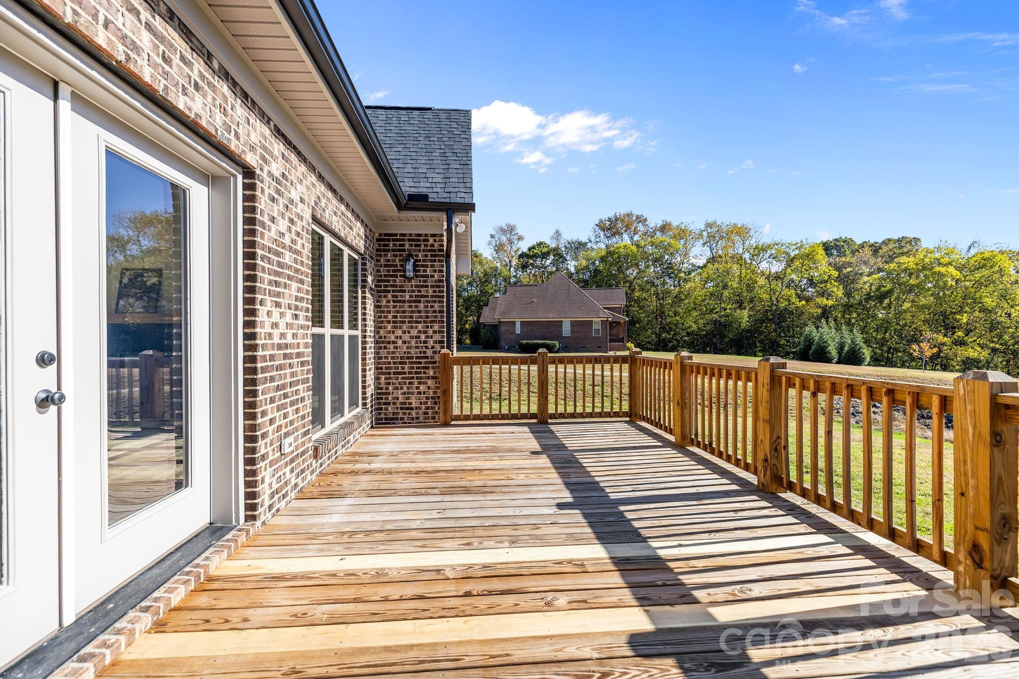 The Oaks at Camden - Residential