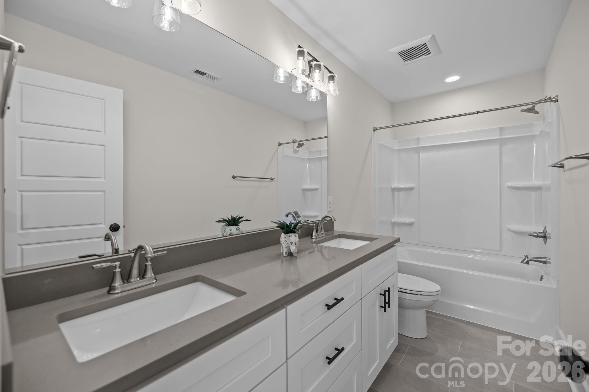 The Oaks at Camden - Residential