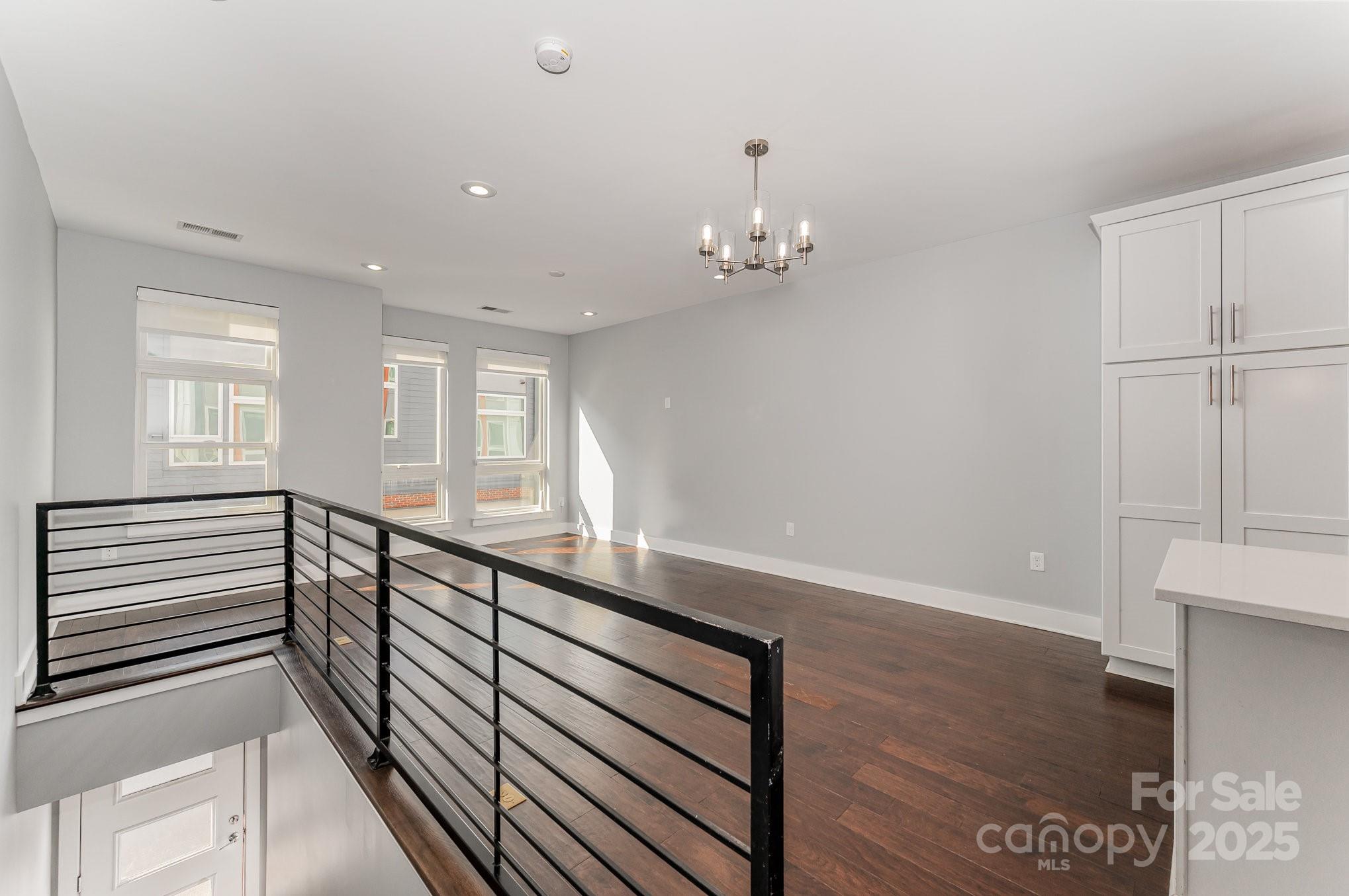 3643 Vallette Court
