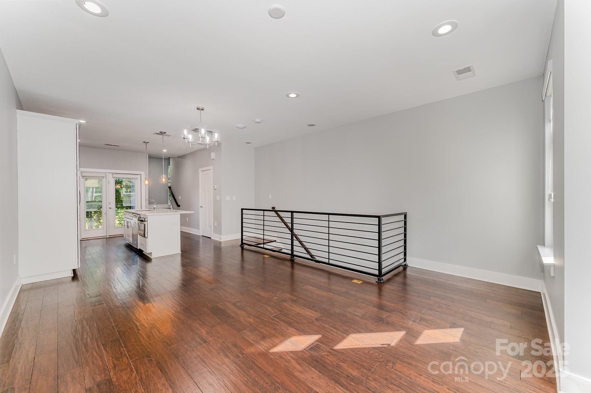 3643 Vallette Court