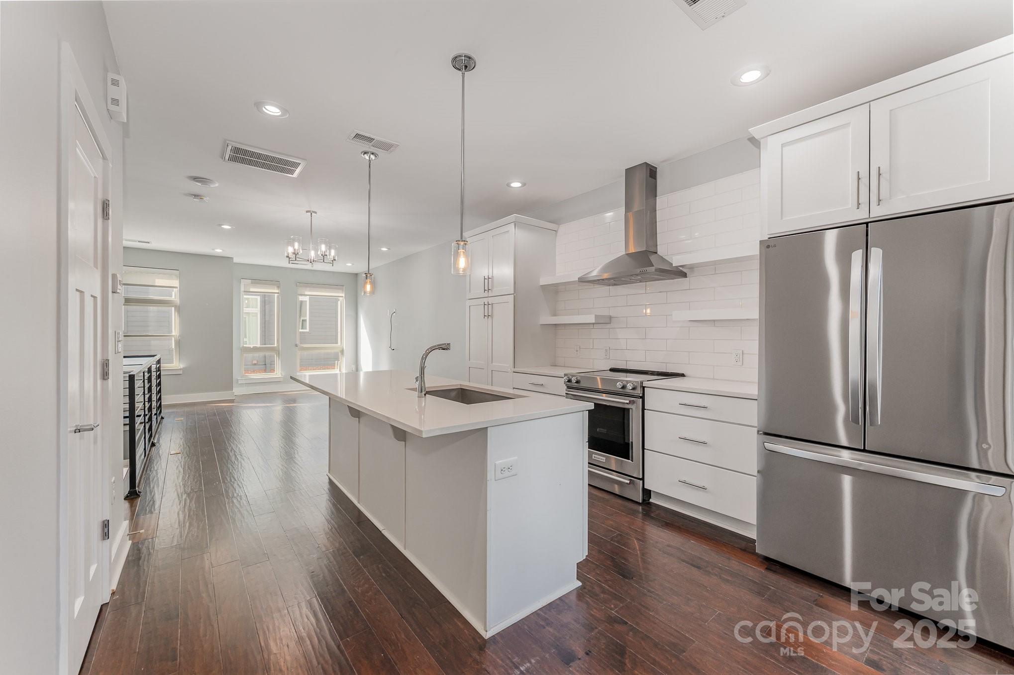 3643 Vallette Court