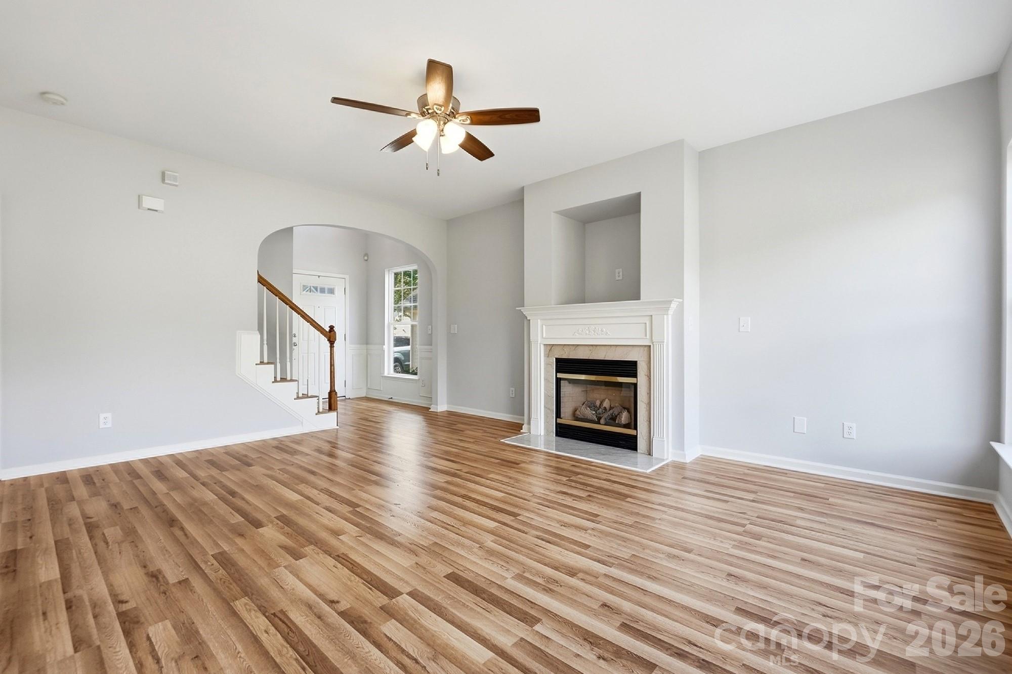 1813 Crabapple Tree Lane
