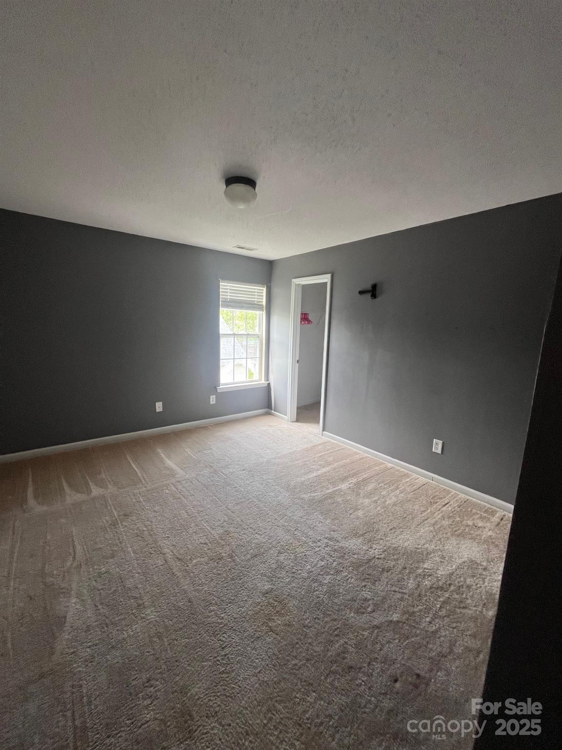 Lincolnton, North Carolina 28092, United States, 4 Bedrooms Bedrooms, ,3 BathroomsBathrooms,Residential,Active,1836