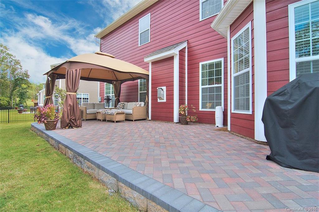 Hawks Creek - Residential