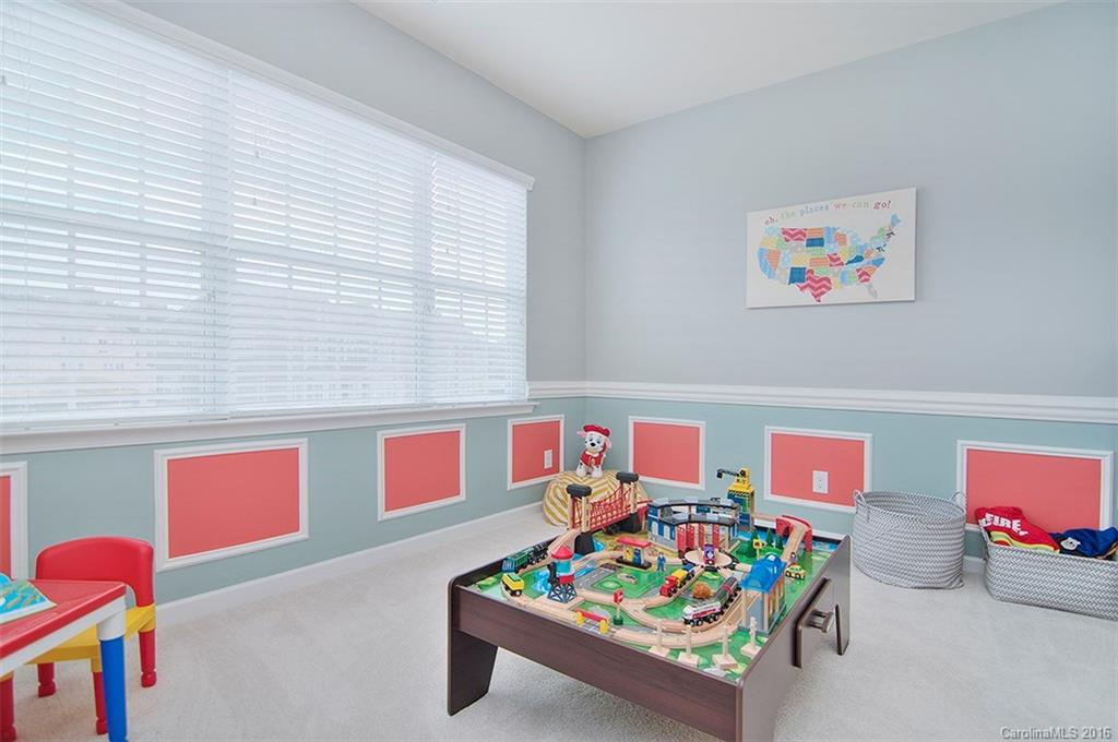 Hawks Creek - Residential