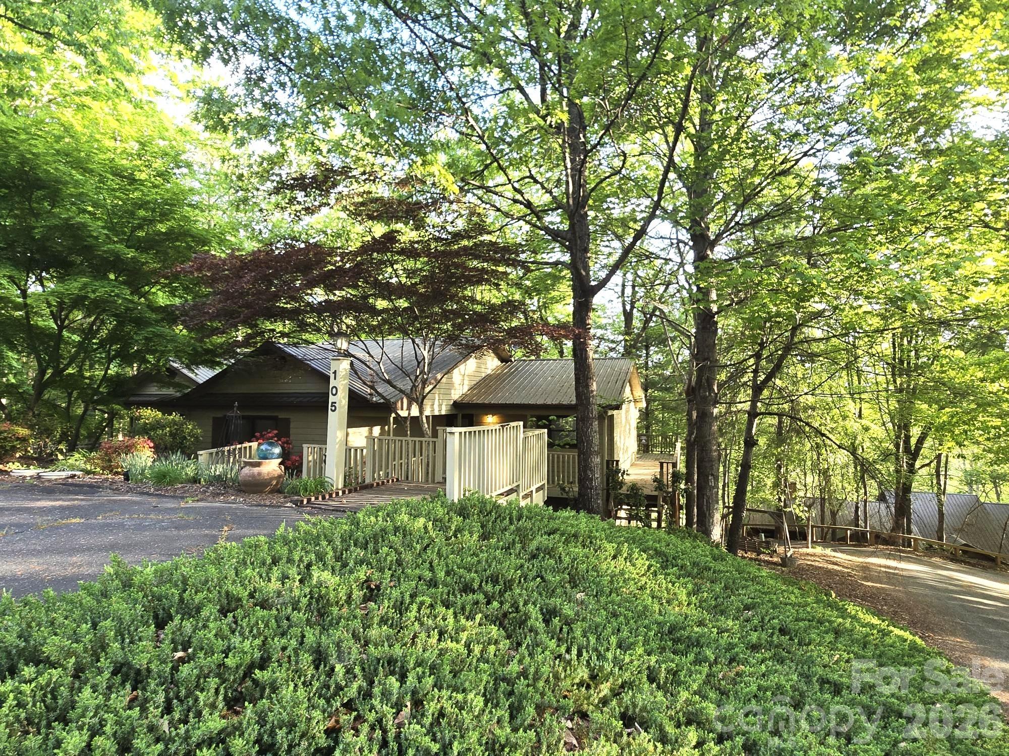 105 Bent Creek Boulevard 16