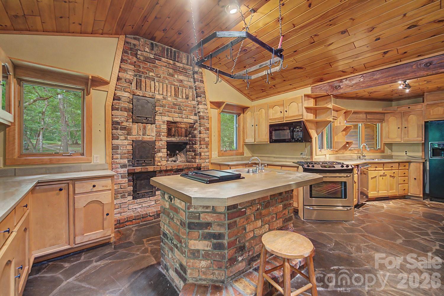 392 Robinson Creek Road