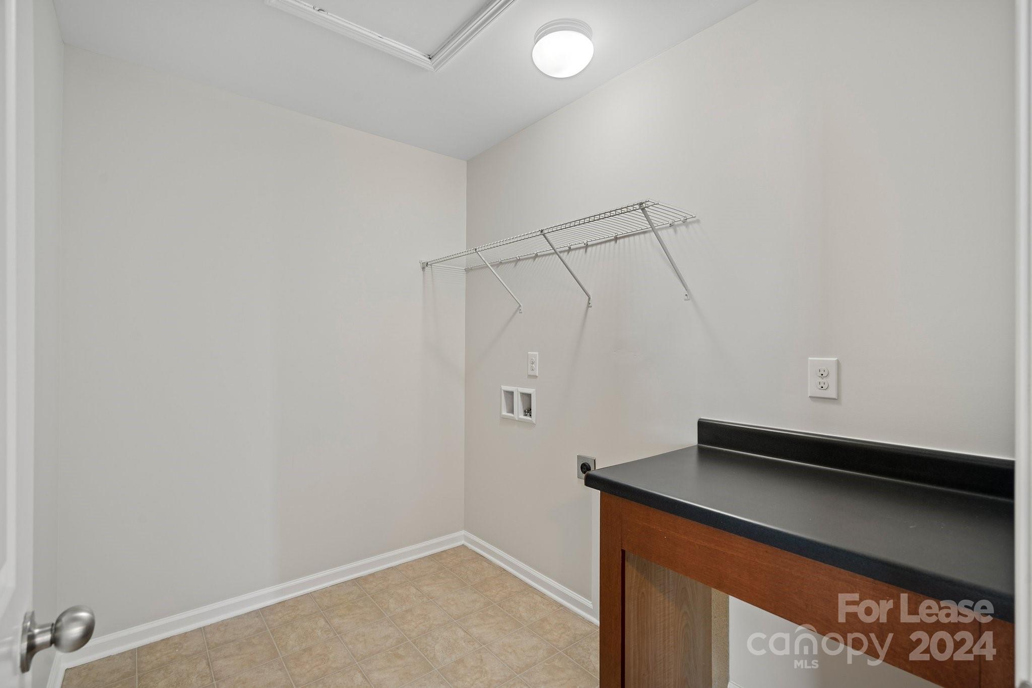 Hidden Lakes - Residential Lease