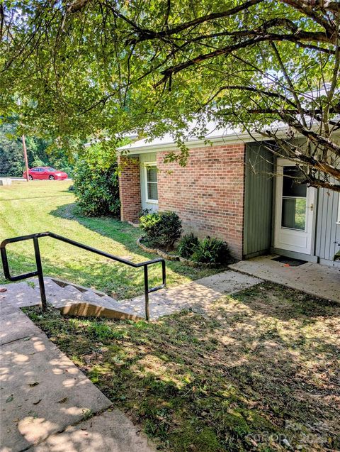 65 Eastview Avenue Asheville NC 28803