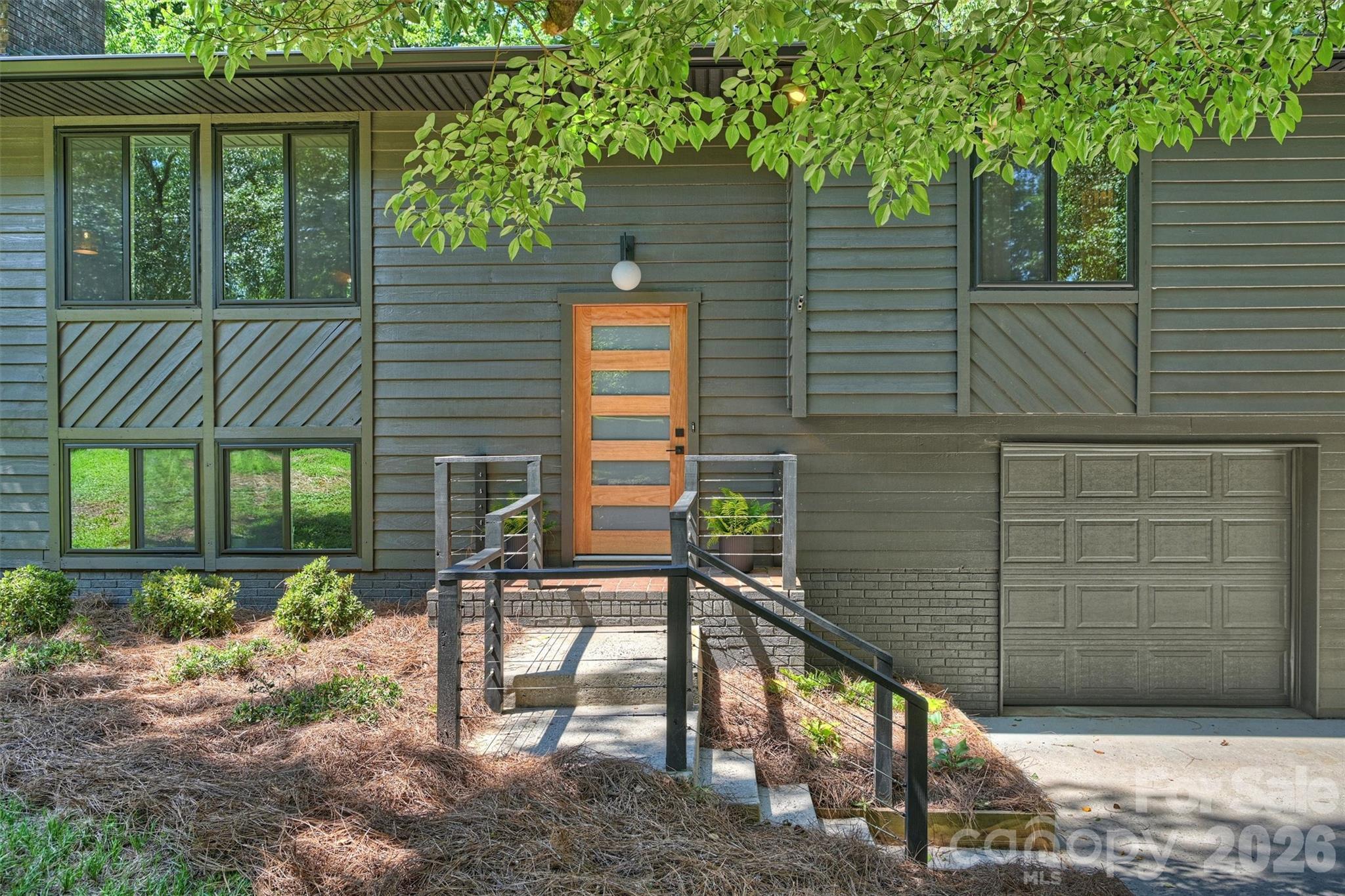 7323 Rollingridge Drive