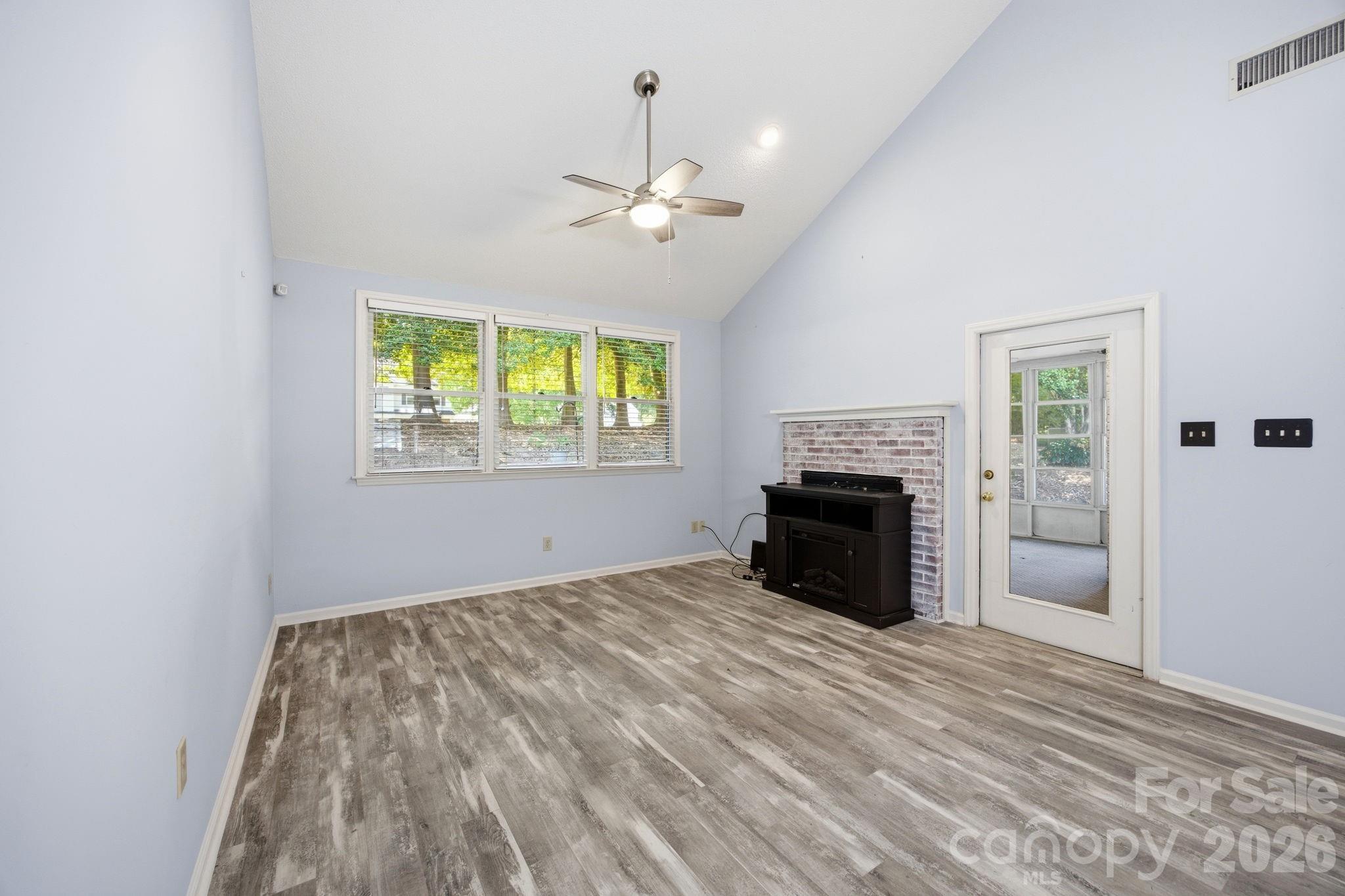 Twin Oaks - Residential