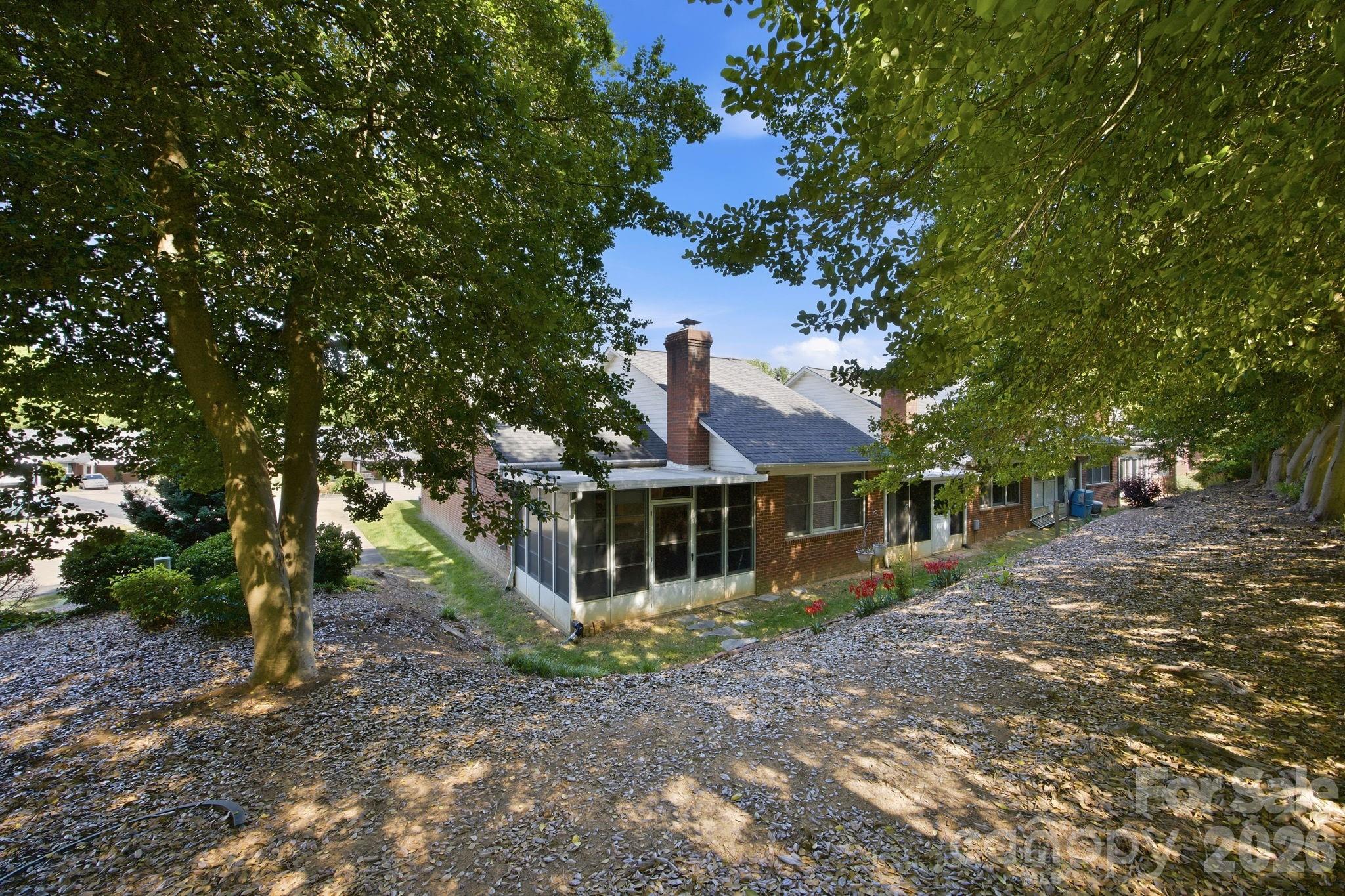 Twin Oaks - Residential