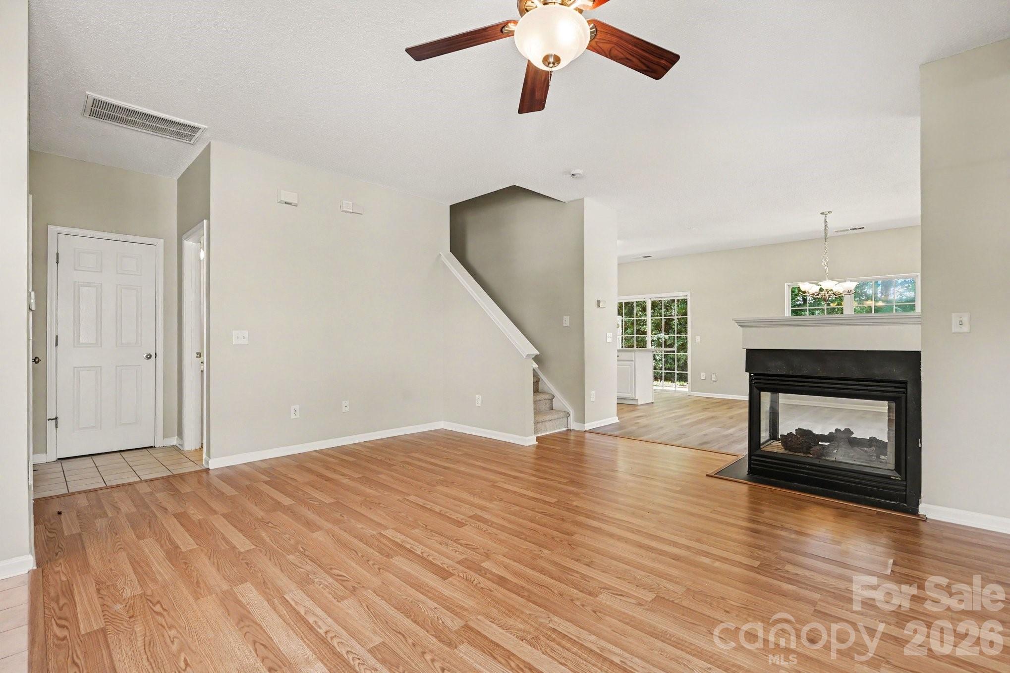 8451 Carolina Lily Lane
