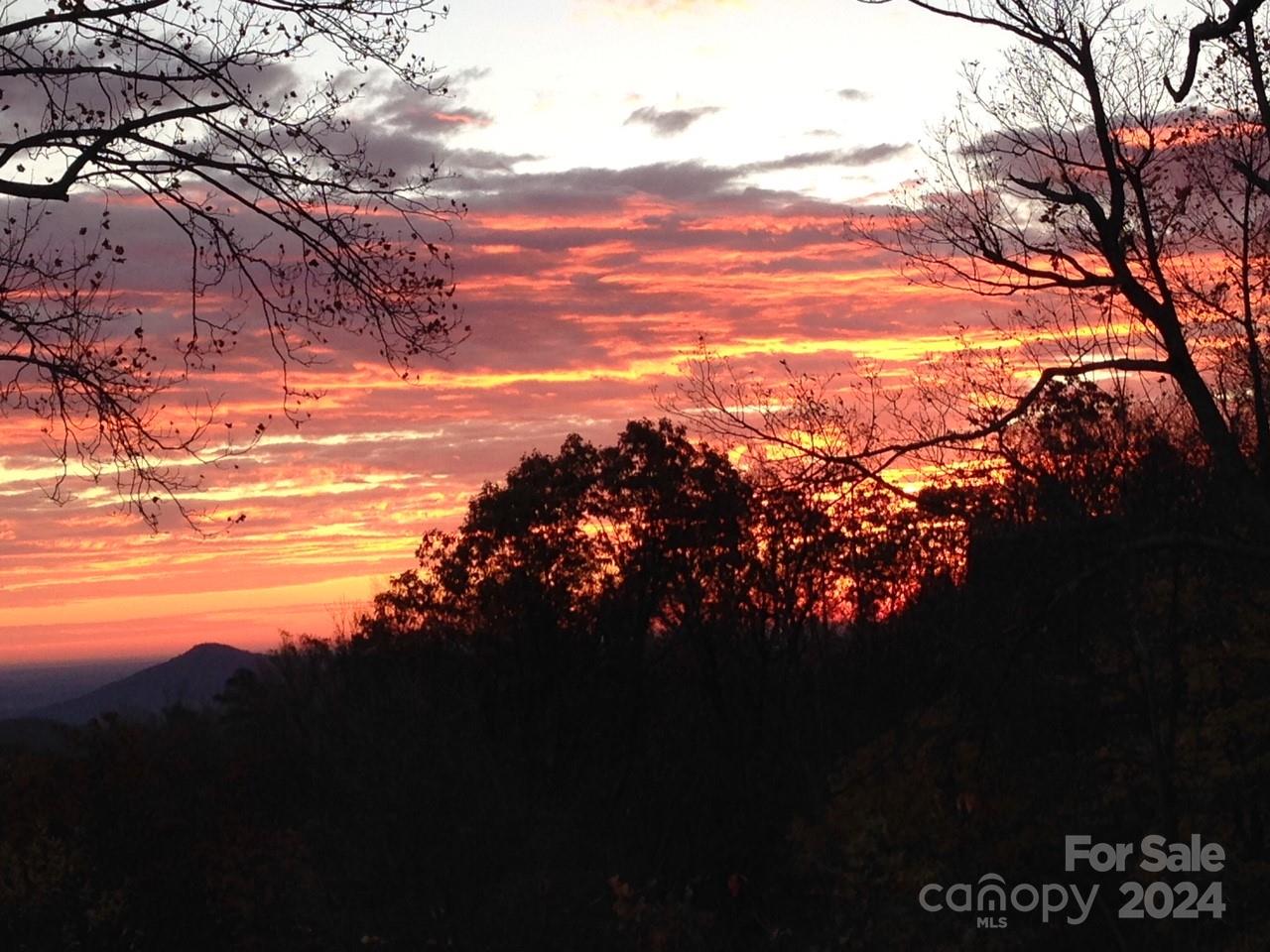 1282 Locust Drive 18