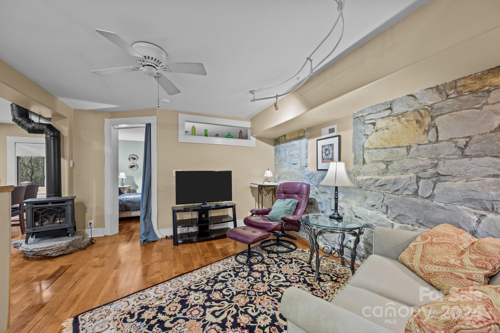 Montford - Residential