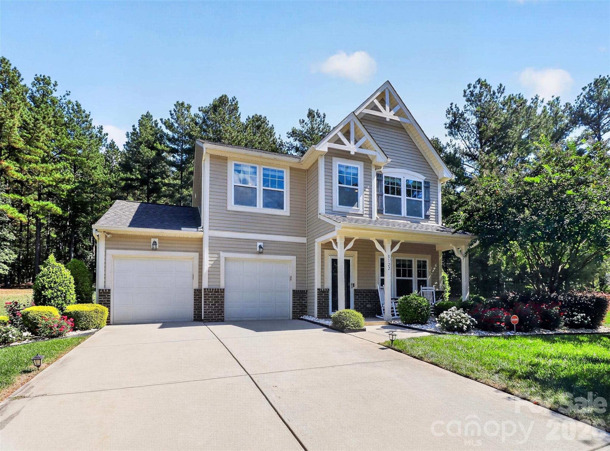 8122 Mossy Rock Road