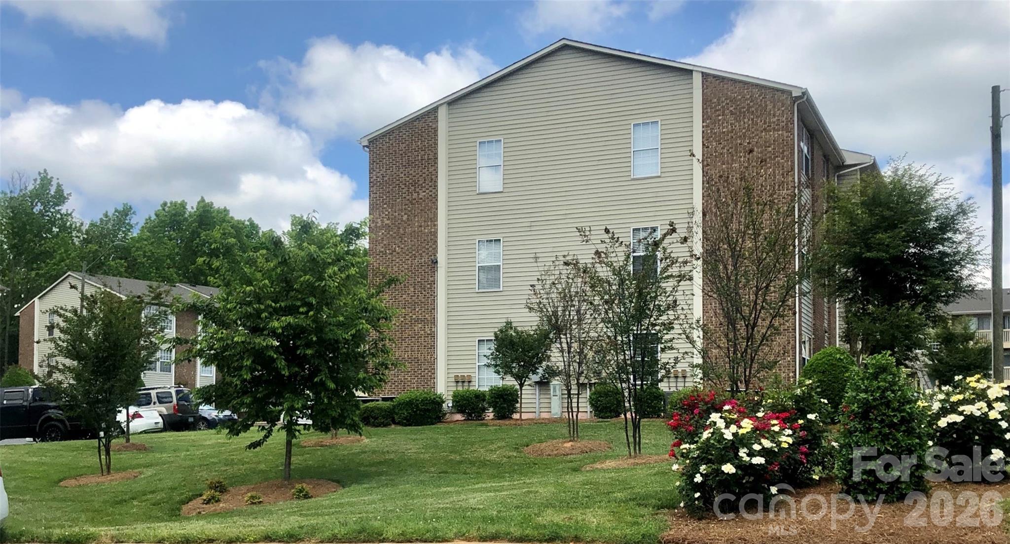 1604 Arlyn Circle G