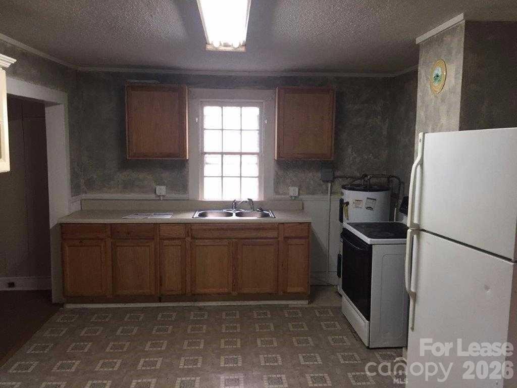 808 Wilmington Avenue