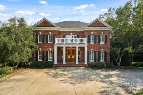 Photo of 815 36TH Avenue Place NW, Hickory, NC 28601 (MLS # 4422557)
