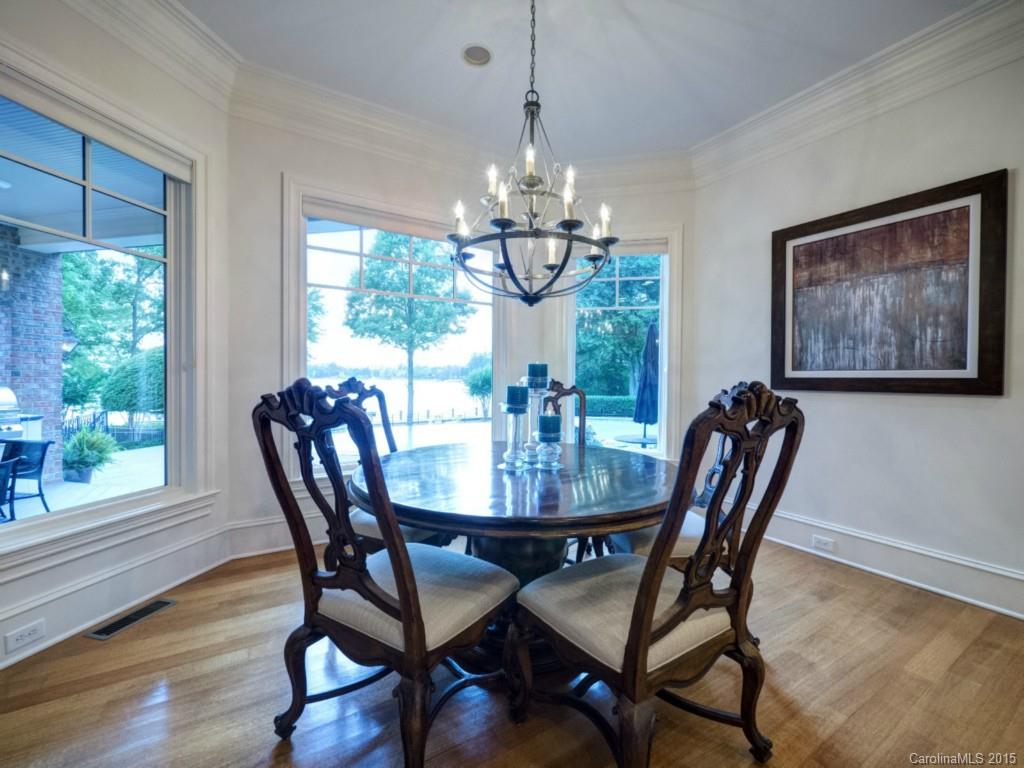 The Peninsula - Residential