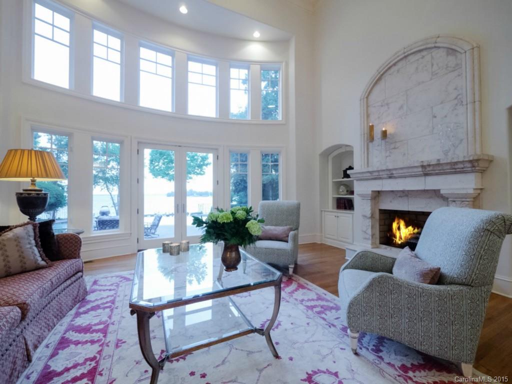 The Peninsula - Residential