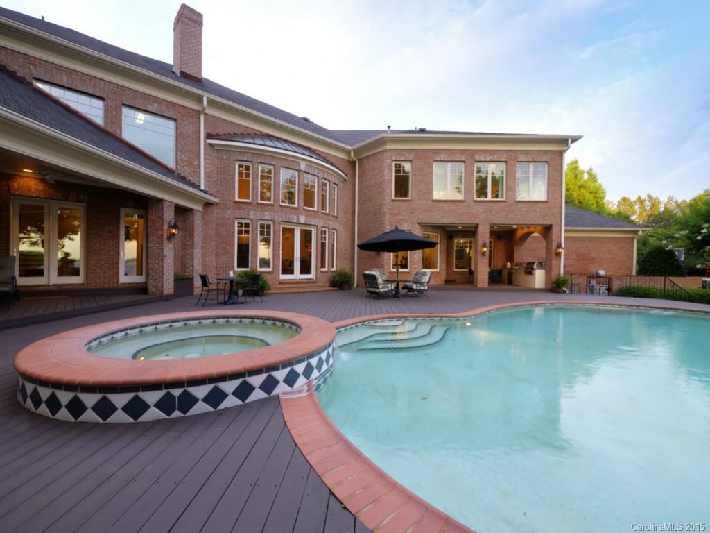 The Peninsula - Residential